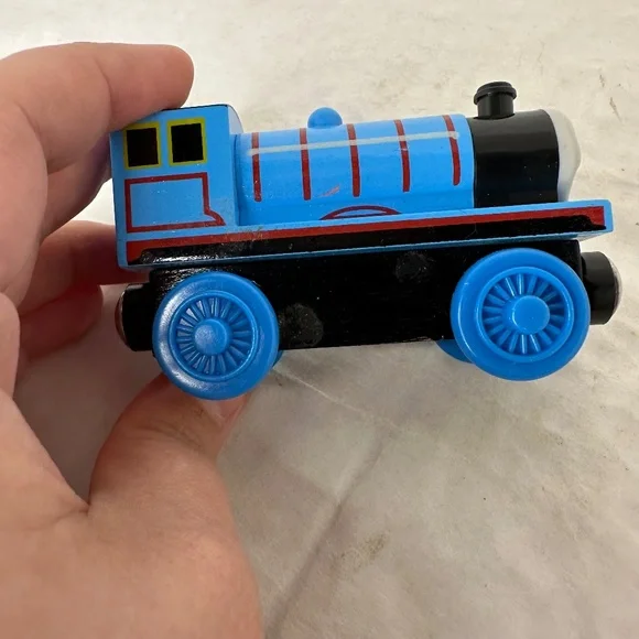Vintage Thomas & Friends Wooden Railway Train Edward Engine 2003 - Picture 6 of 8
